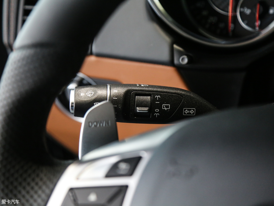 2017YGAMG AMG G 63 ذ