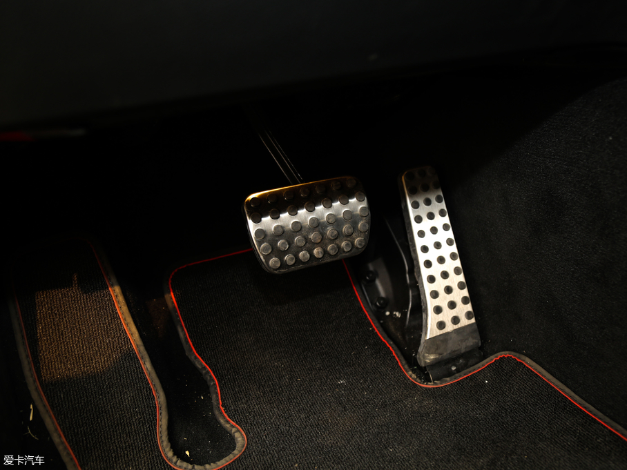 2017YGLCCoupeAMG AMG GLC 43 4MATIC Coupe