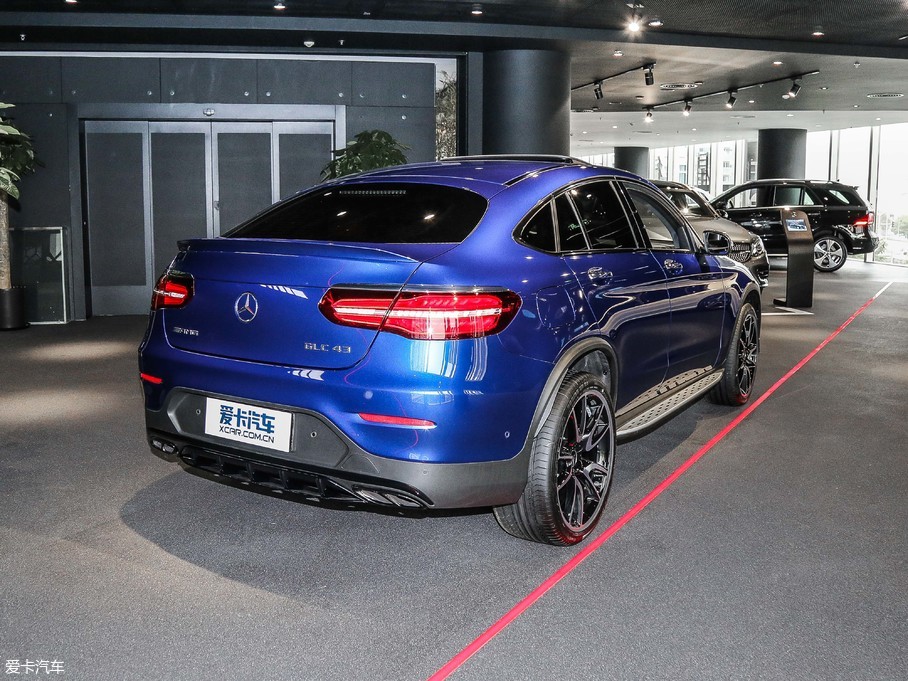 2017AMG GLCSUV AMG GLC 43 4MATIC Coupe ر