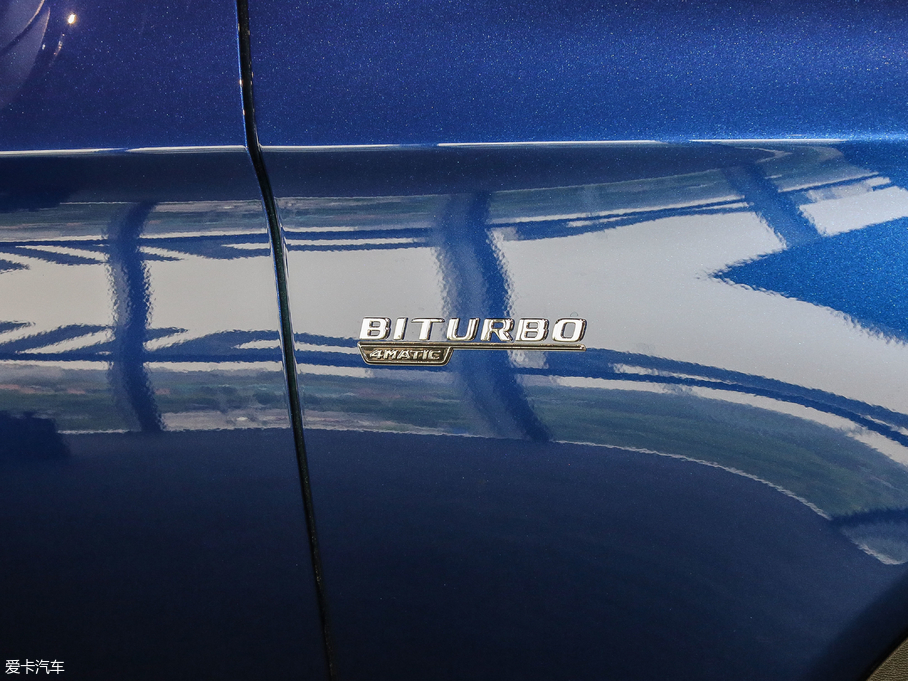 2017YGLCCoupeAMG AMG GLC 43 4MATIC Coupe ؄e