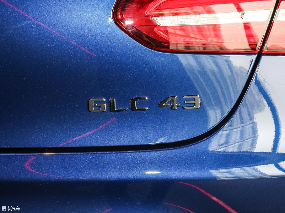 2017AMG GLCSUV AMG GLC 43 4MATIC Coupe ر
