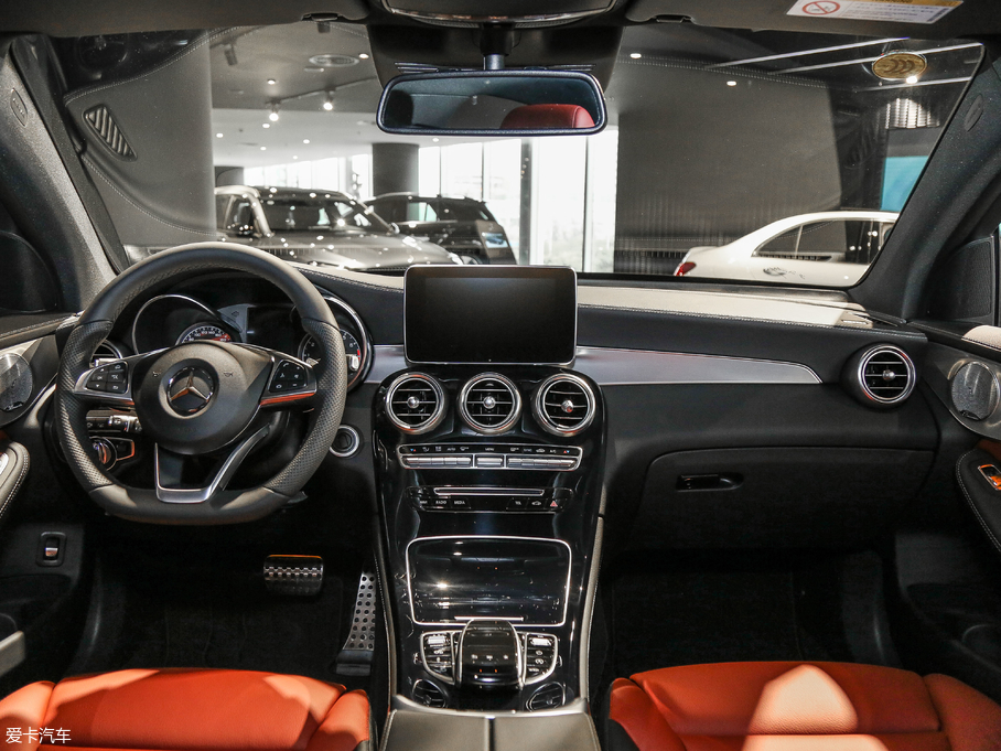 2017YGLCCoupeAMG AMG GLC 43 4MATIC Coupe ؄e