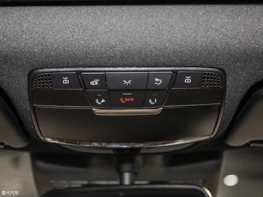 2017YGLCCoupeAMG AMG GLC 43 4MATIC Coupe ؄e