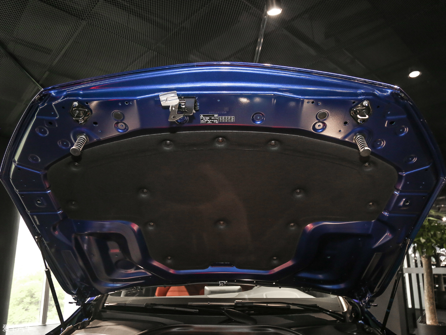 2017YGLCCoupeAMG AMG GLC 43 4MATIC Coupe ؄e