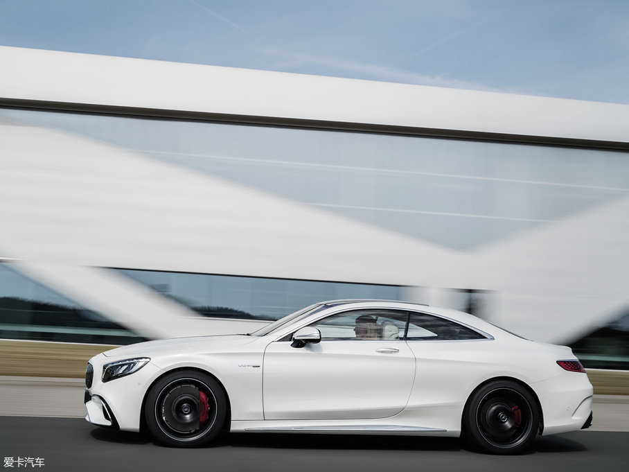 2018YSAMG AMG S 63 Coupe 4MATIC 