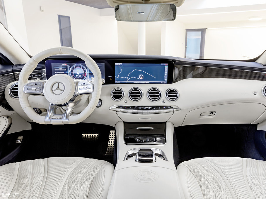 2018YS(j)AMG AMG S 63 Coupe 4MATIC 