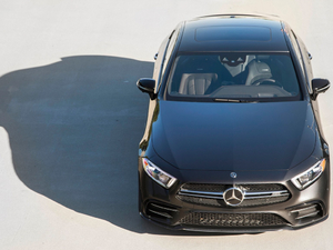 2018��A(y��)MG CLS 53 ���w���^