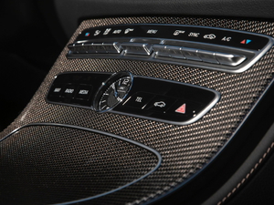 2018��A(y��)MG CLS 53 �п؅^(q��)