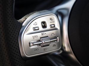 2018��A(y��)MG CLS 53 �п؅^(q��)