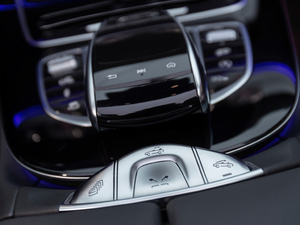 2018A(y)MG E 53  п؅^(q)