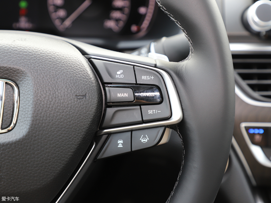 2018wJ(dng) 2.0L J (gu)V