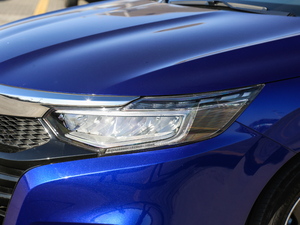 2019180Turbo CVTŞ (gu)V (x)(ji)^