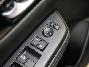 2019180Turbo CVTIȰ V g