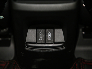 2019款180Turbo CVT领先版 国V 中控区