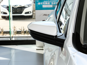 2019180Turbo CVTm V ^