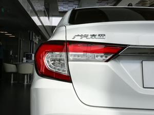 2019180Turbo CVTm V ^