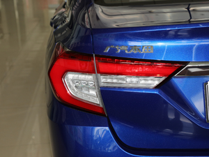 2019180Turbo CVTm V ^