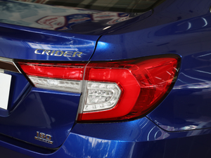 2019180Turbo CVTm V ^