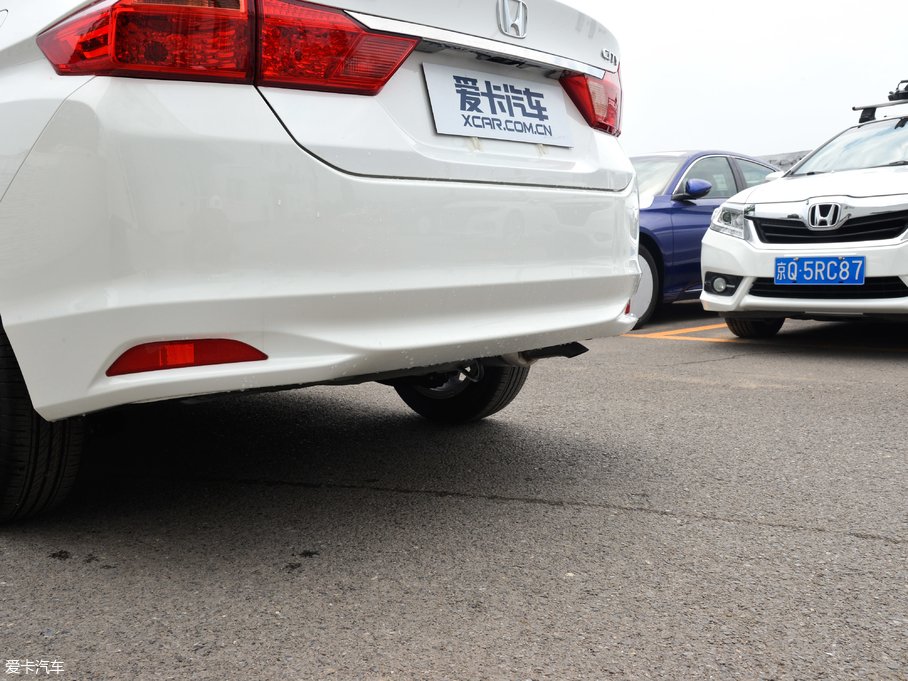 2018���h�� 1.5L CVT�̈́�Pro��