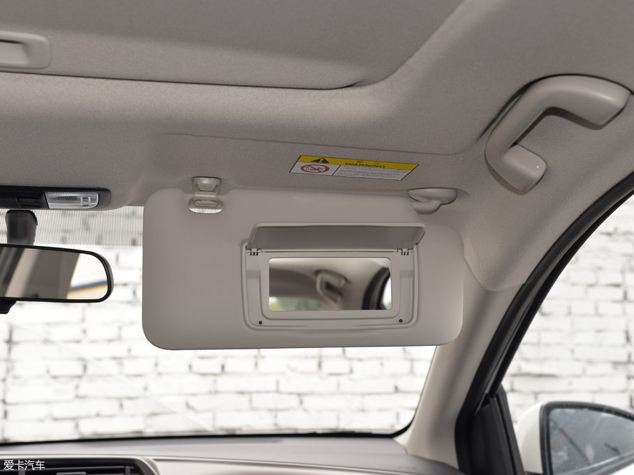 2018���h�� 1.5L CVT�̈́�Pro��