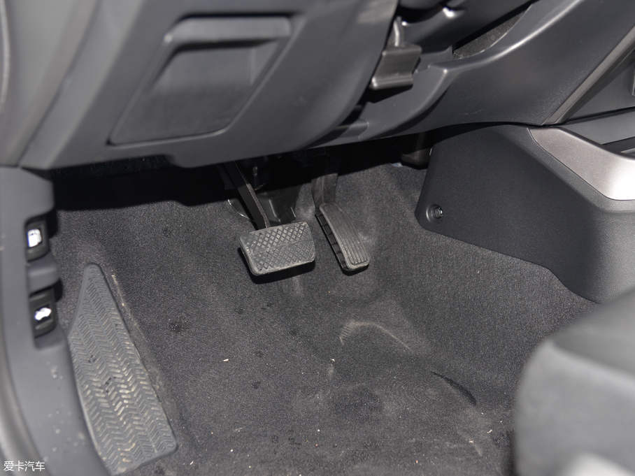 2018���h�� 1.5L CVT�̈́�Pro��