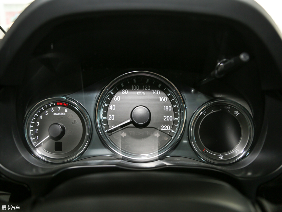 2018���h�� 1.5L CVT�̈́�Pro��