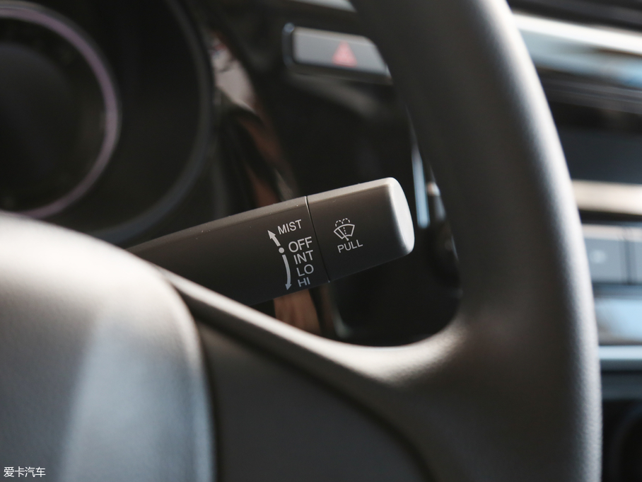 2018���h�� 1.5L CVT�̈́�Pro��