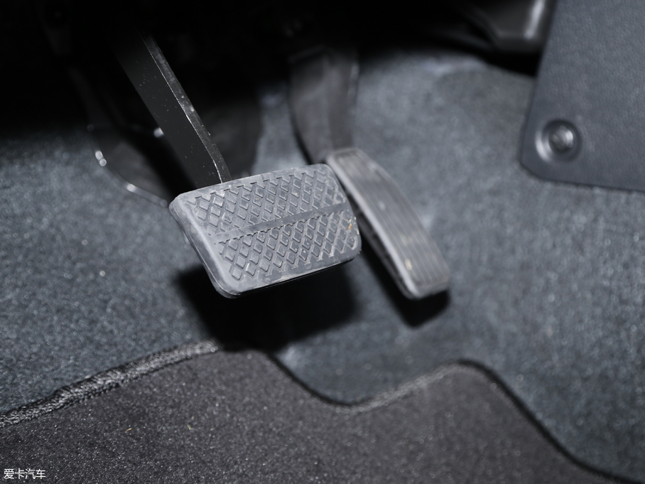 2019���_�� 220 TURBO CVT��Ş�� ��VI