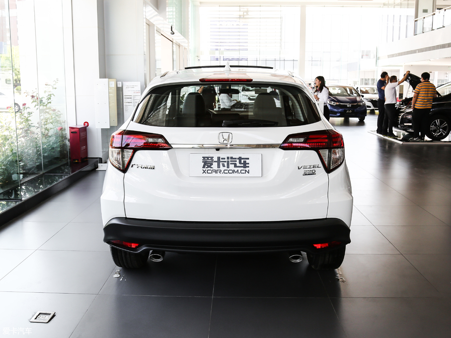 2019���_�� 220 TURBO CVT���A�� ��VI