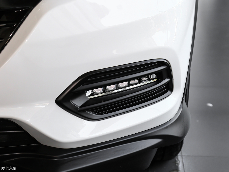 2019���_�� 220 TURBO CVT���A�� ��VI