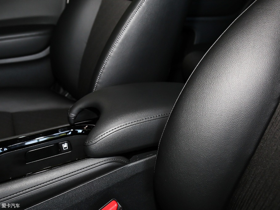 2019_ 220 TURBO CVTA VI