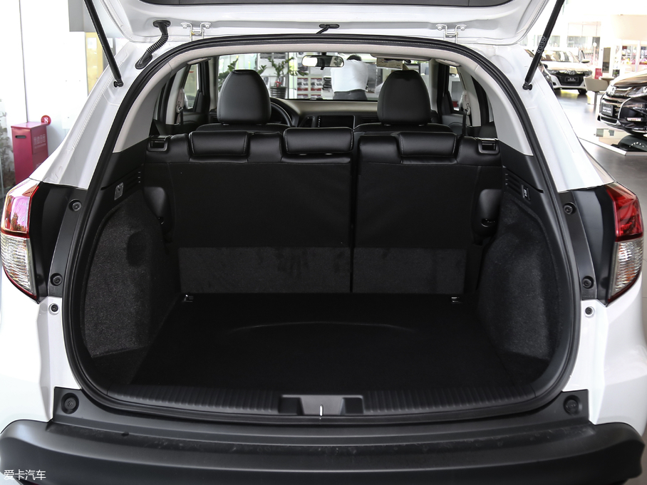 2019_ 220 TURBO CVTA VI