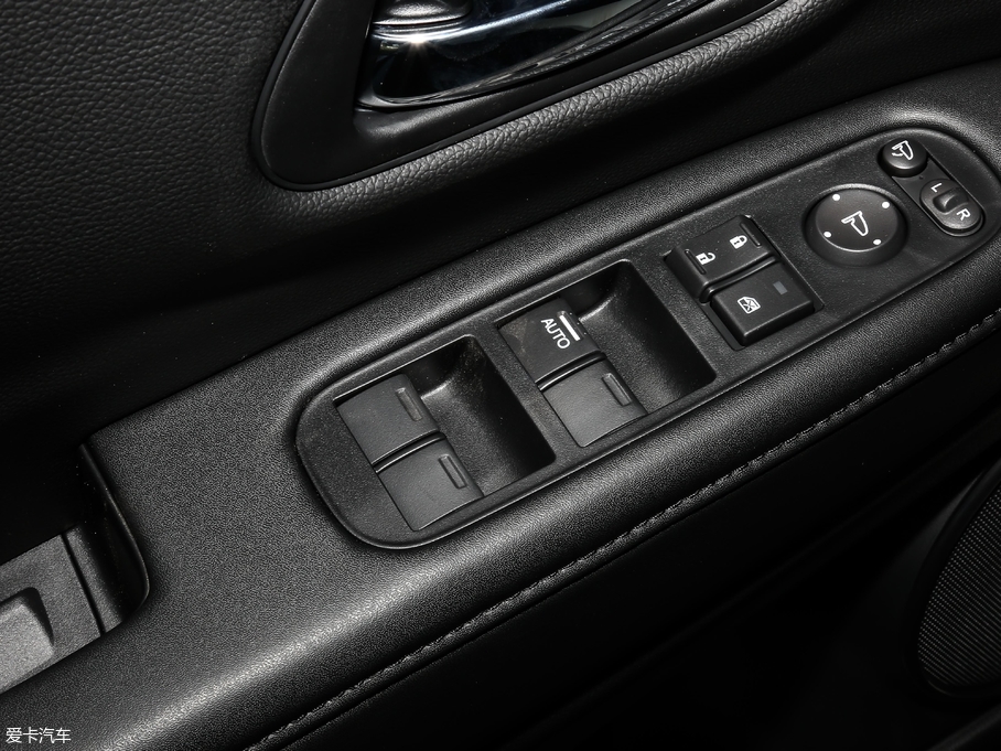 2019_ 220 TURBO CVTA VI