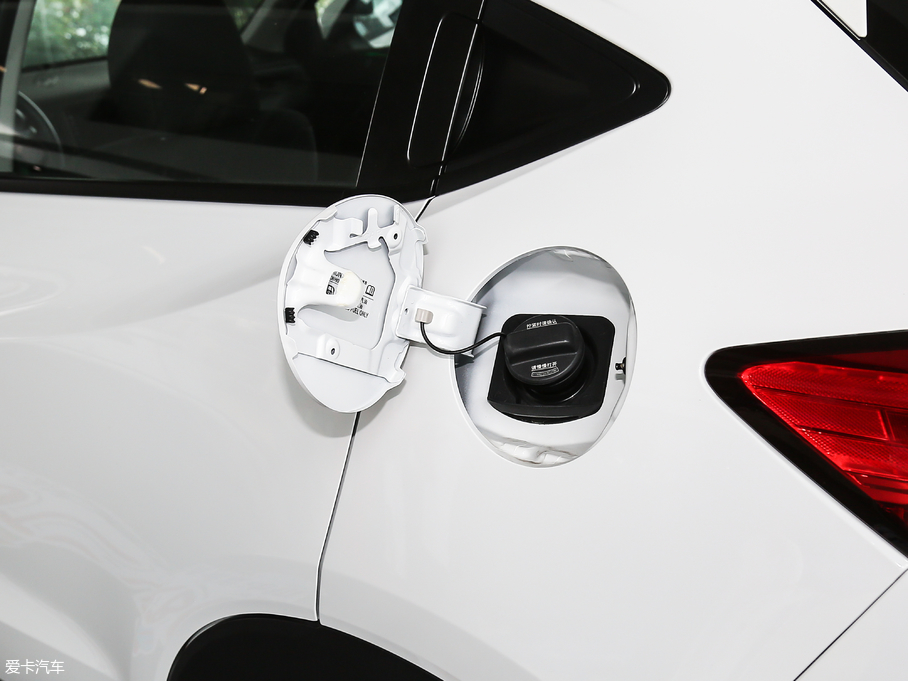 2019���_�� 220 TURBO CVT��Ӣ�� ��VI