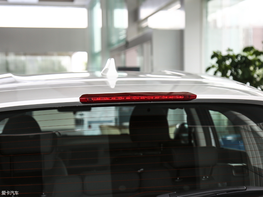 2019���_�� 220 TURBO CVT��Ӣ�� ��VI