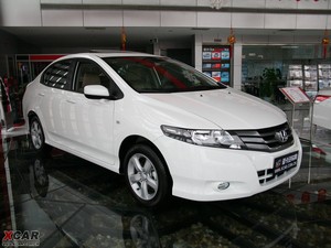 2009款1.5L 手动精英版 整体外观