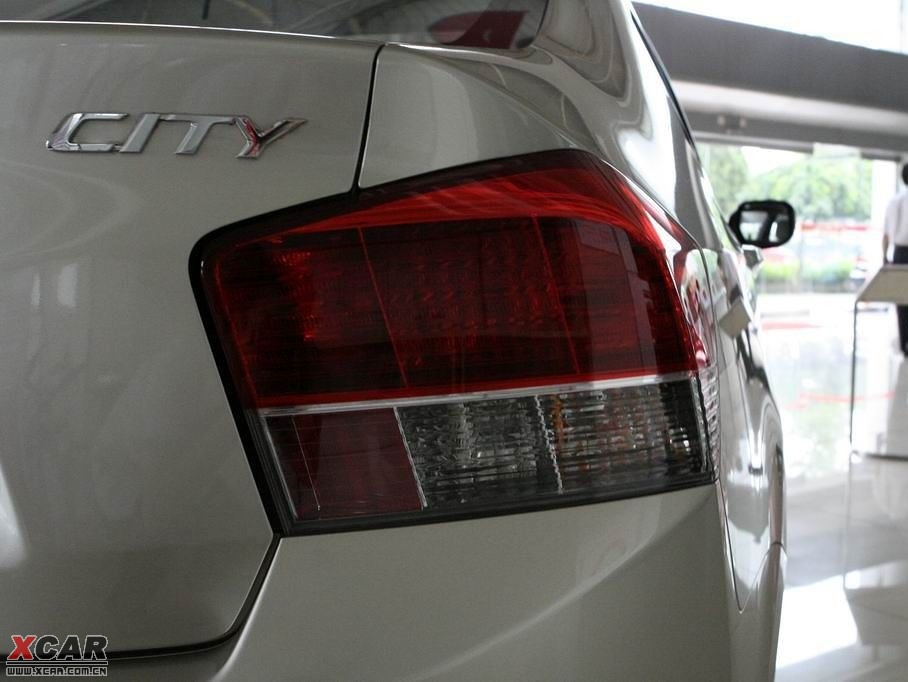 2009h 1.5L Ԅ(dng)Ӣ