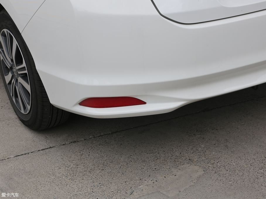 2019���h�� 1.5L CVT�̈́�Pro��