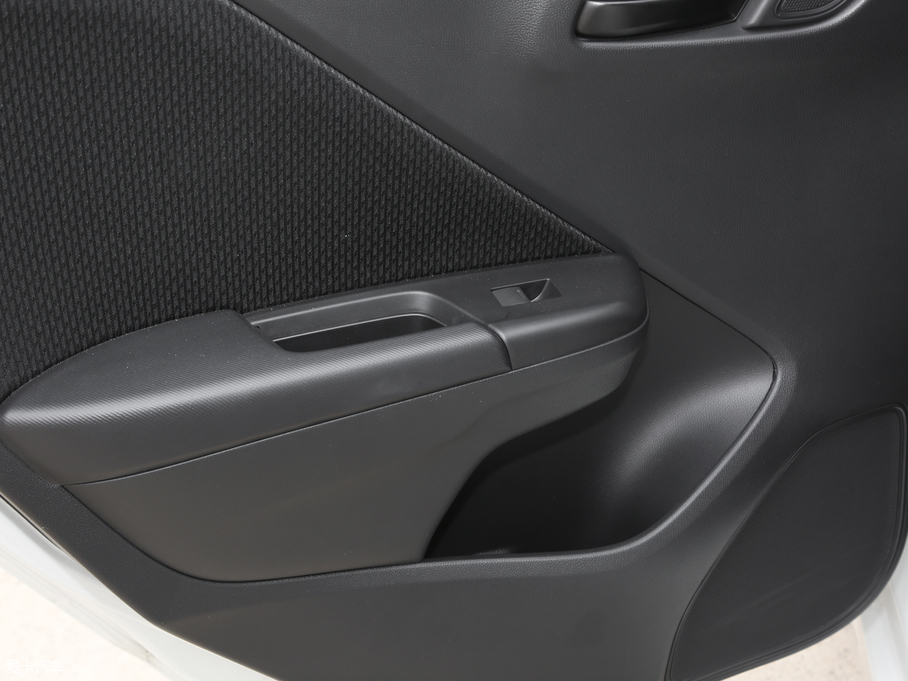 2019���h�� 1.5L CVT�̈́�Pro��