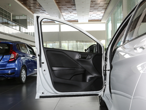 20191.5L CVT̈́Ӱ {λ܇T