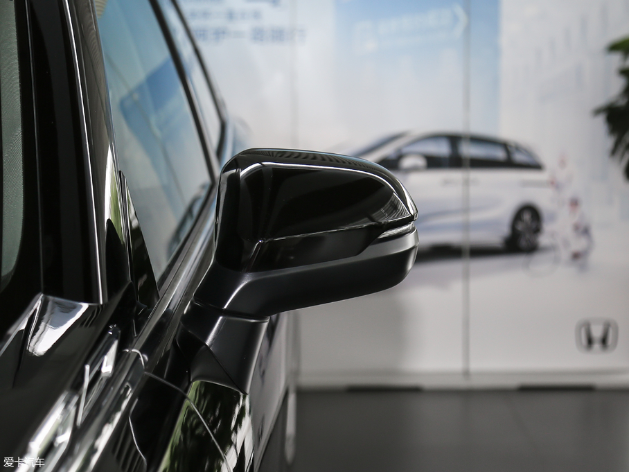 2019ڵ 240TURBO (q)Ӣ