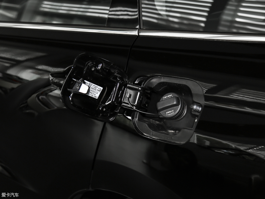 2019ڵ 240TURBO (q)Ӣ