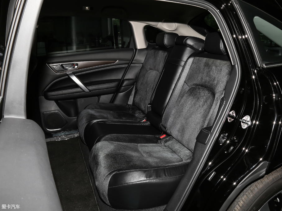 2019ڵ 240TURBO (q)Ӣ