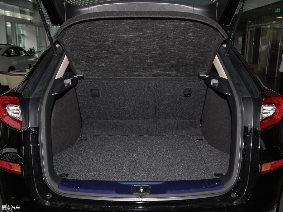 2019ڵ 240TURBO 򌾫Ӣ