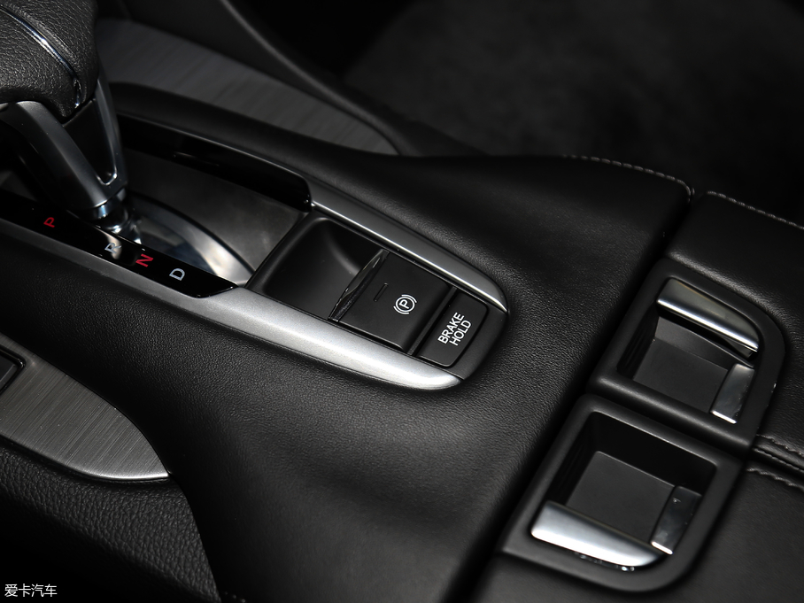 2019ڵ 240TURBO 򌾫Ӣ