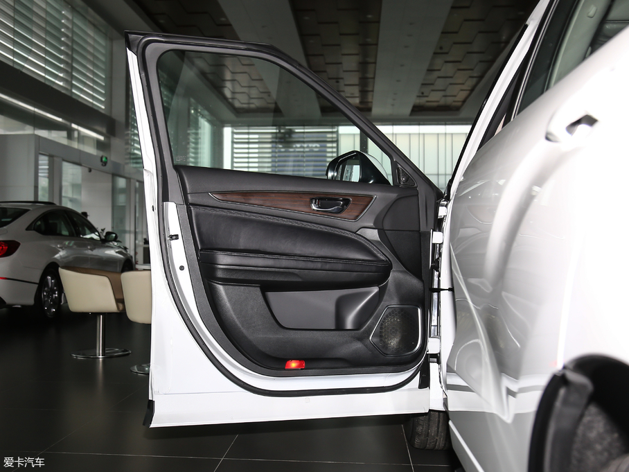 2019ڵ 240TURBO (q)Ӣ