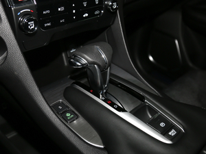 2019240TURBO 򌾫Ӣ QU