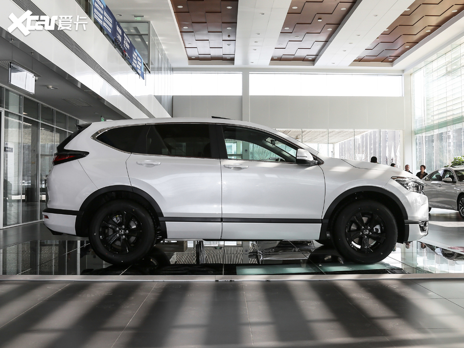 2020Ӱ 240TURBO CVT(q)A