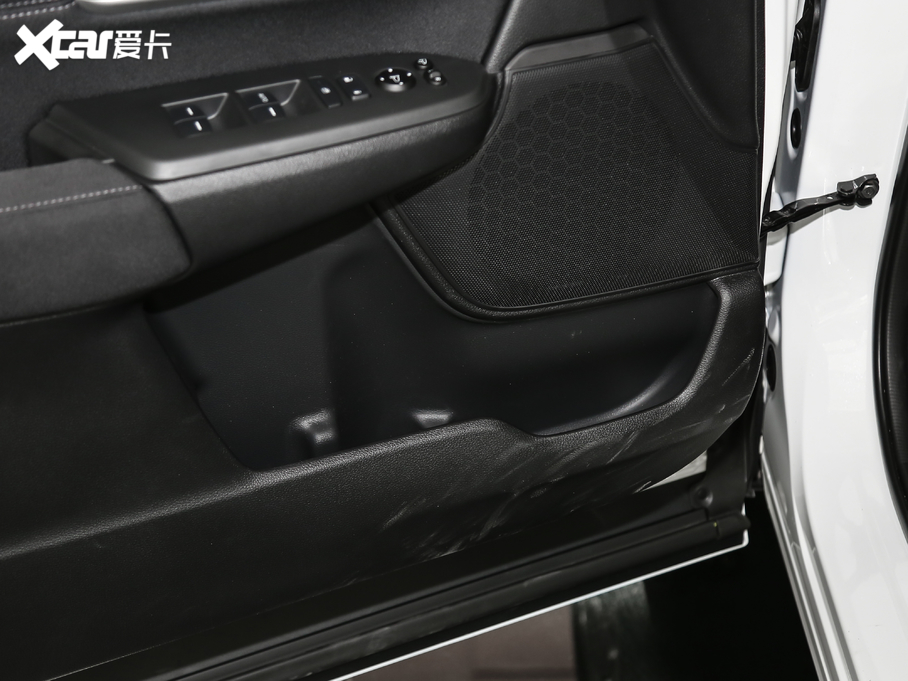 2020Ӱ 240TURBO CVT(q)A