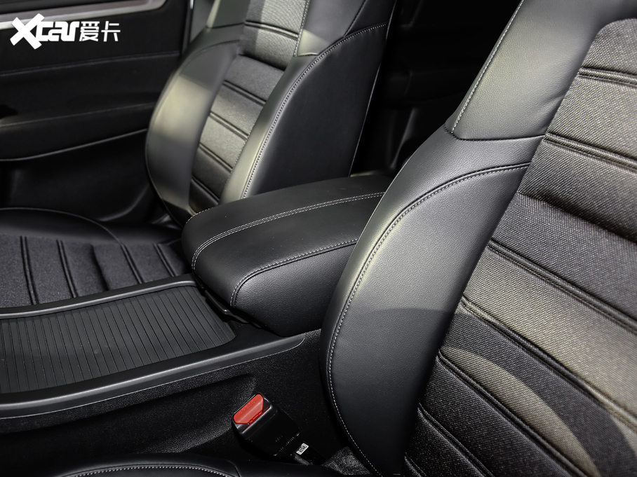 2020Ӱ 240TURBO CVT(q)A